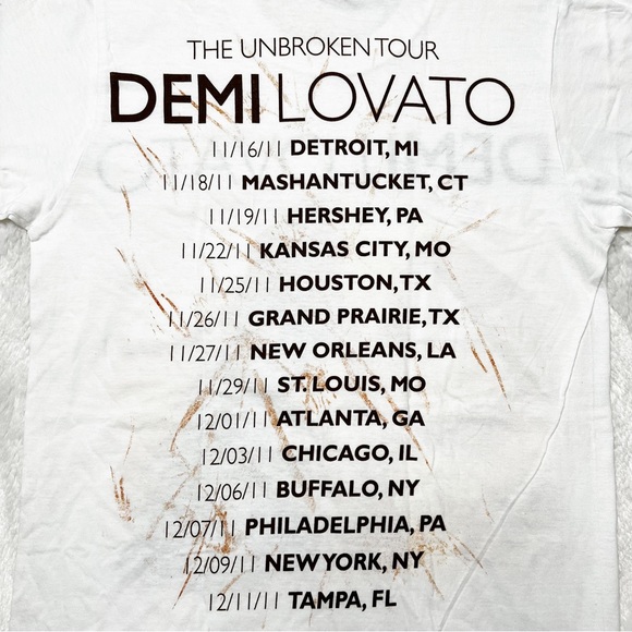 NWOT Tultex Demi Lovato The Unbroken Tour 2011 Graphic T-Shirt Unisex Sz S - Picture 4 of 8